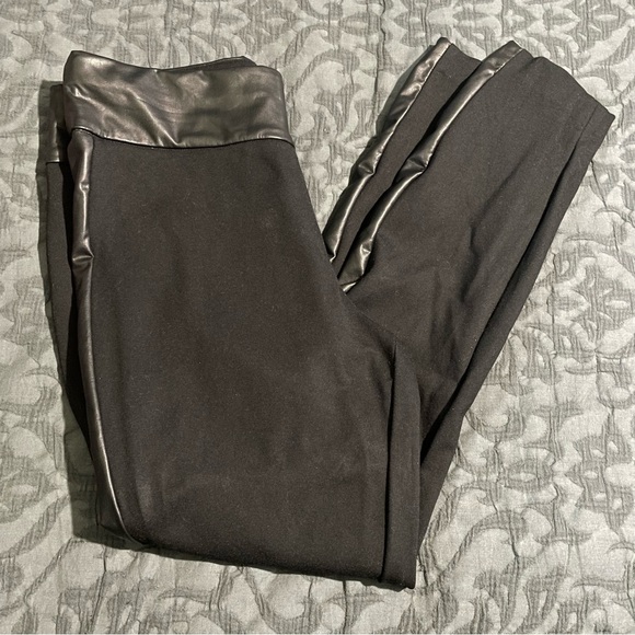 Express Pants - Like New Womans Express Black Dress Slacks